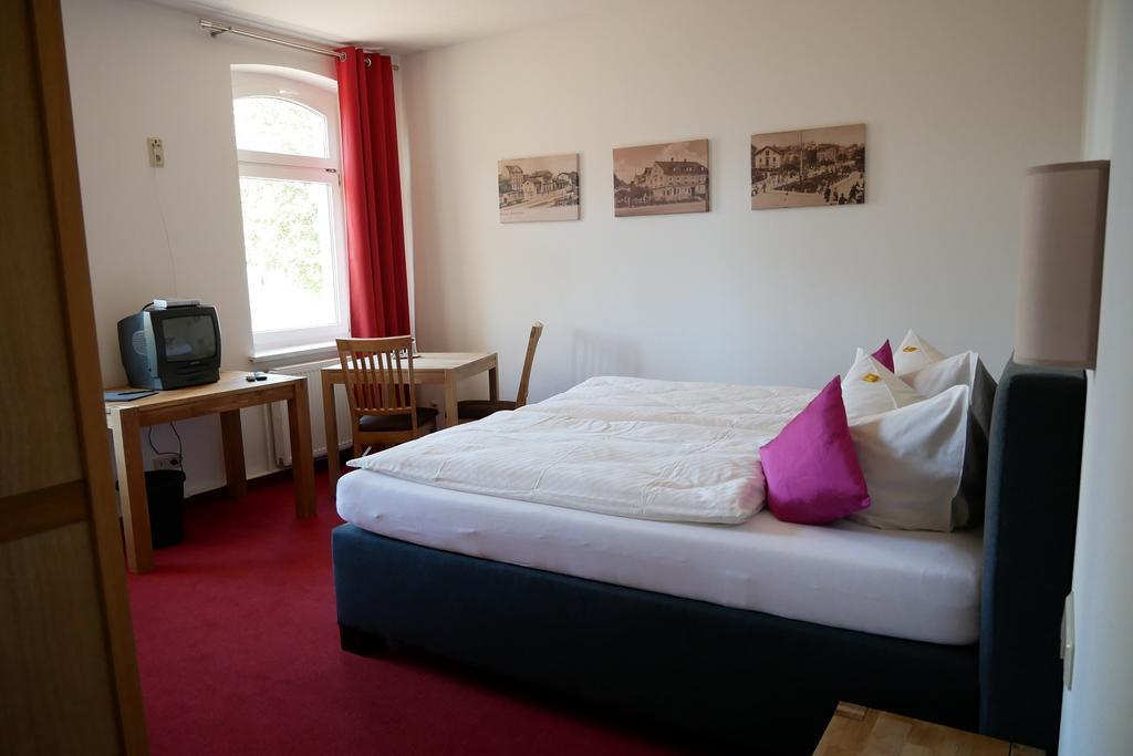 Hotel Garni Brauhof Niederwiesa Buitenkant foto